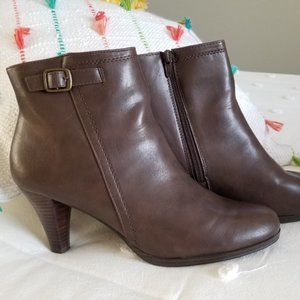 ✨NEW✨G.H. BASS & CO. Allure Heeled Booties - Brown